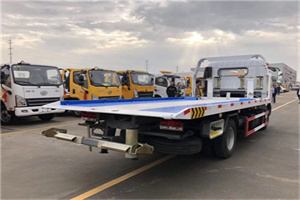 富阳汽车救援补胎